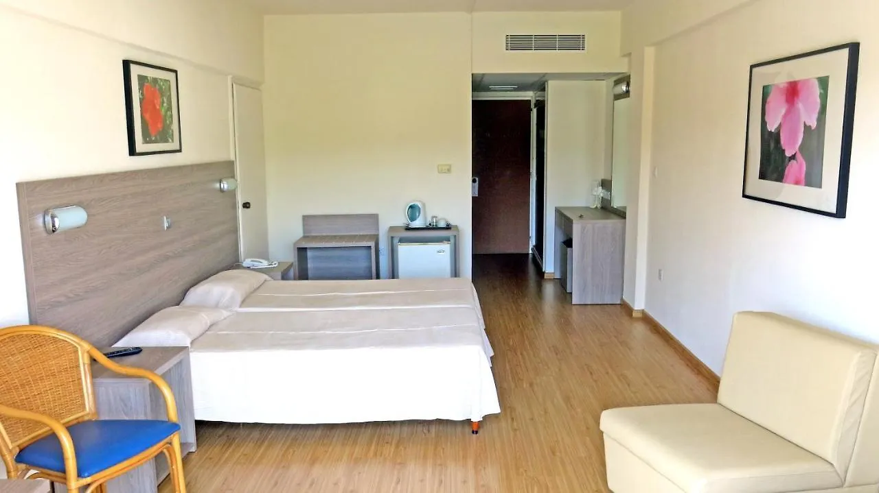 Marina Hotel Айя-Напа