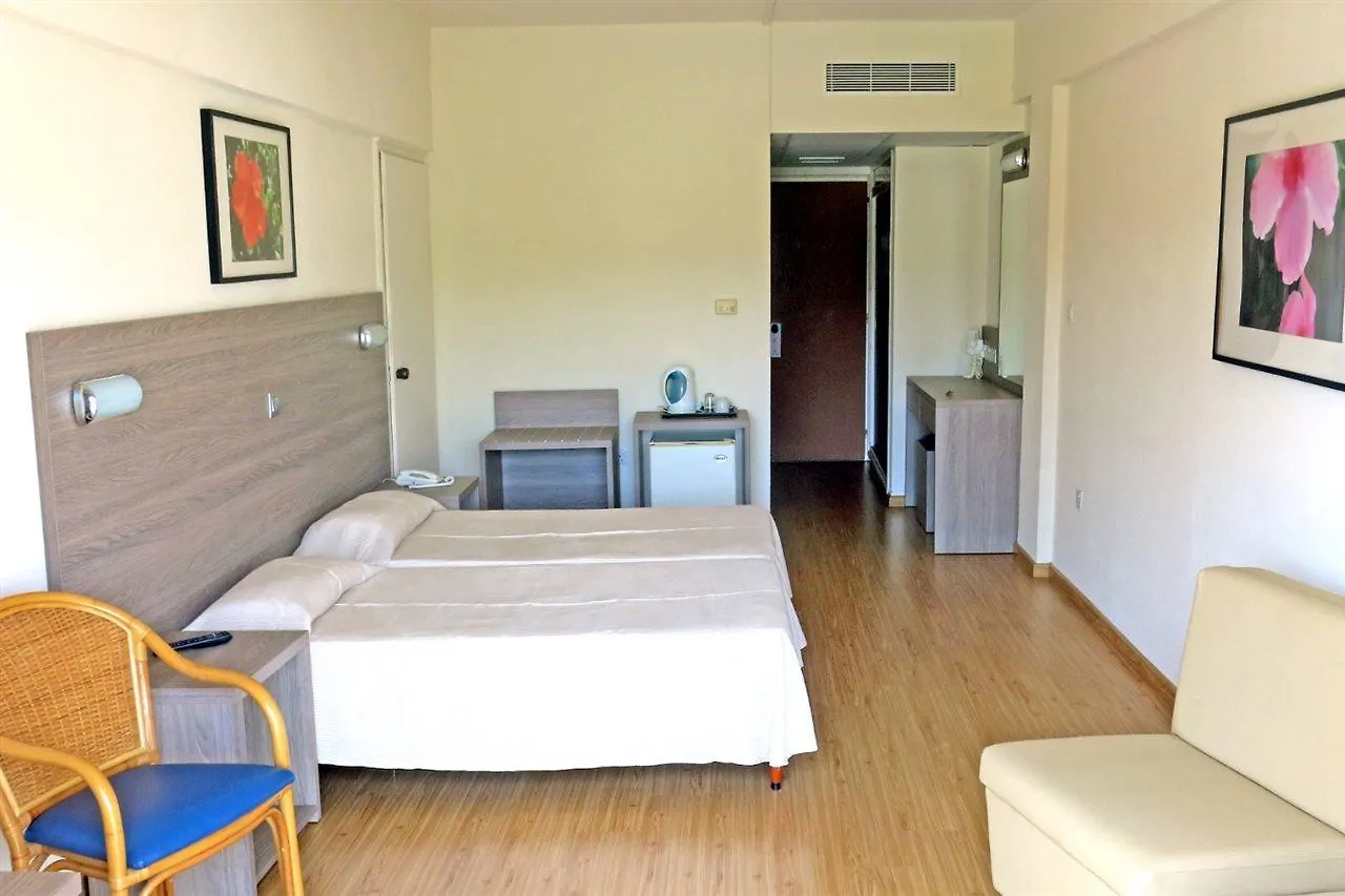 Marina Hotel Айя-Напа 3*,