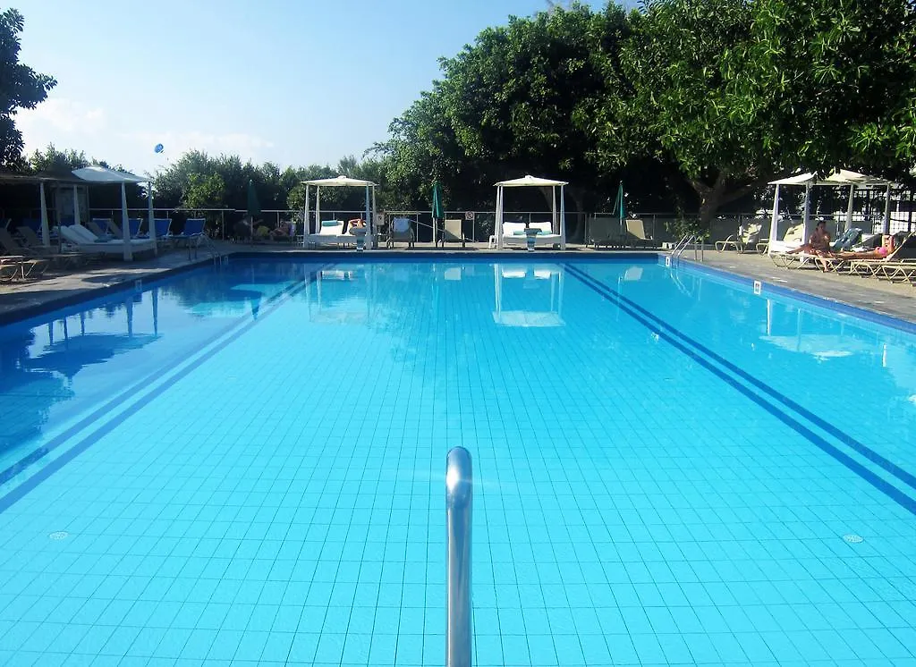 Marina Hotel Ayía Nápa 3*,  Chypre